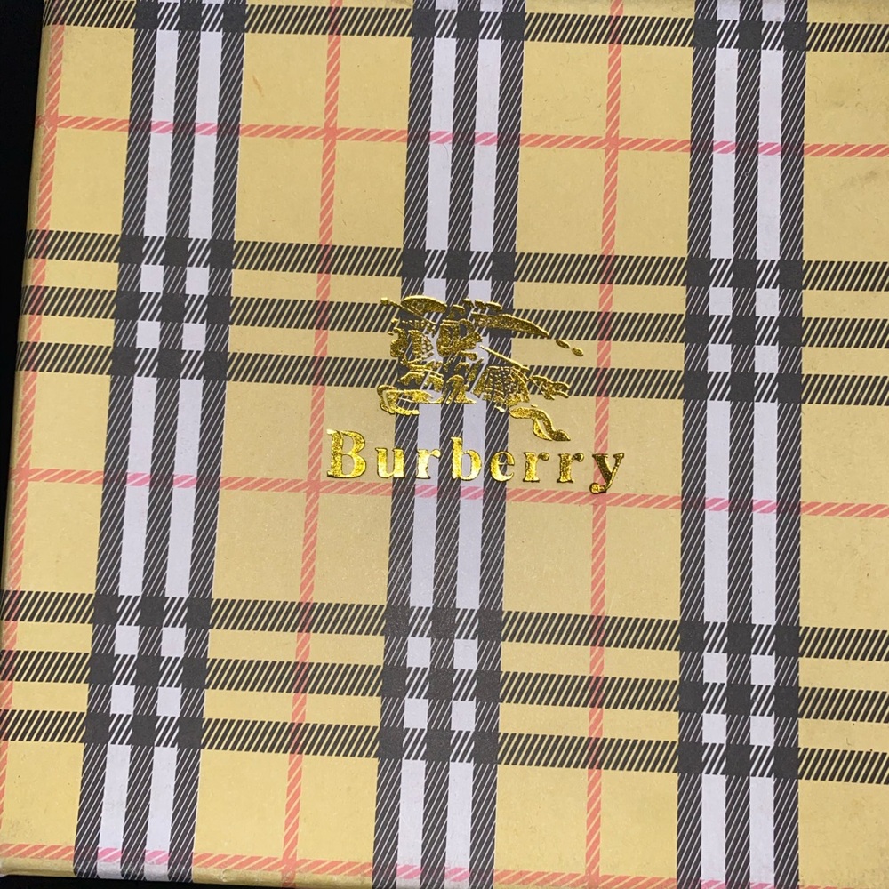 Burberry belt reversible with original box